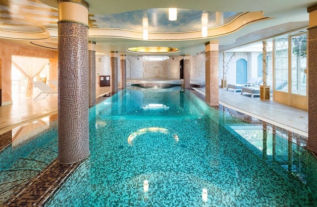 Villa Acquamarina with private heated pool