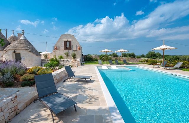 Villa "Acres Itria" with Private Pool, Wi-Fi & Air Conditioning