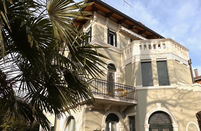 Villa Ada at the Lido