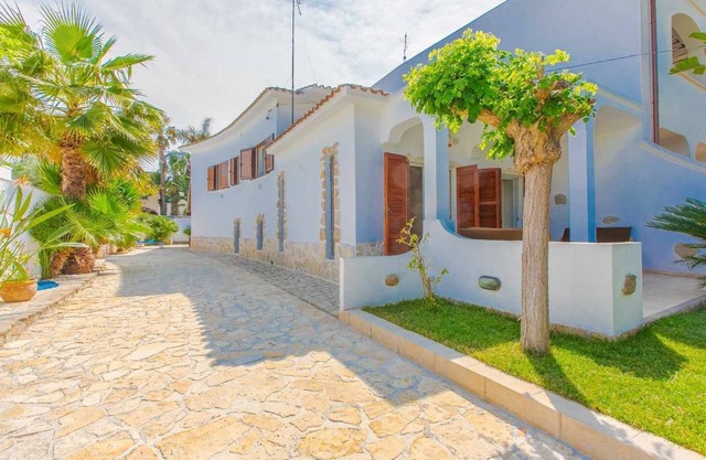 Villa Agave.500 mt beaches- table tennis– parking - barbecue – enclosed garden.