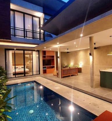 Villa Akhila 2 - 2 BR modern tropical villa at the heart of Seminyak