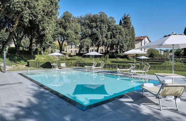 Villa Aldina: A spacious and welcoming villa in a history-rich eighteenth-century estate, with Free WI-FI.