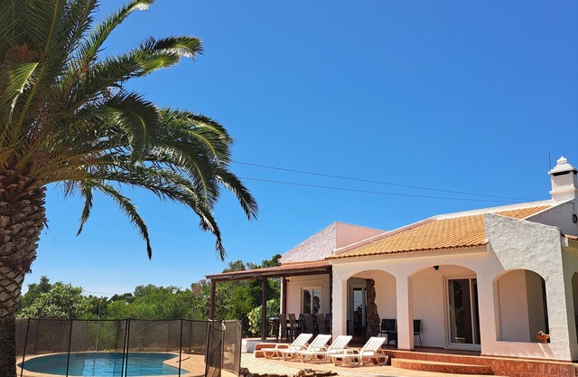 Villa Alegria - A Private, Cozy Retreat in Nature