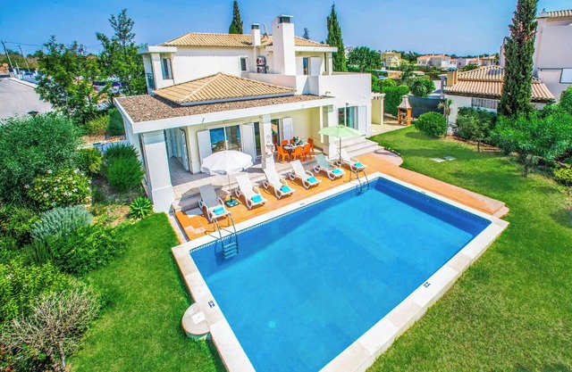 Villa Alegria - Three Bedroom Villa, Sleeps 6