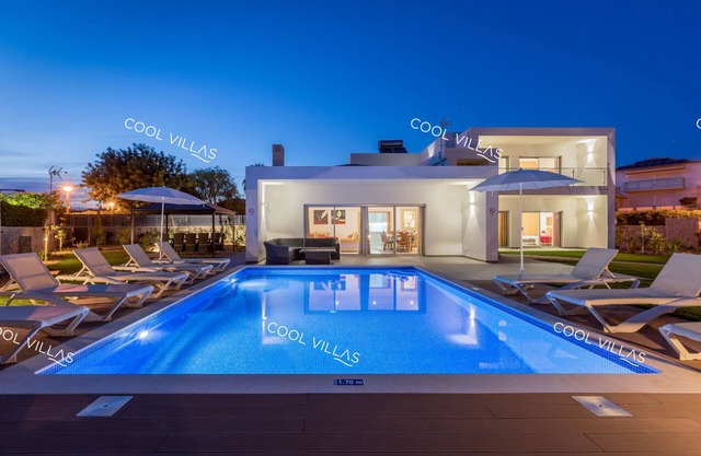 Villa Alfazema - heated pool
