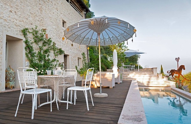 Villa Almirena - Three Bedroom Villa, Sleeps 6