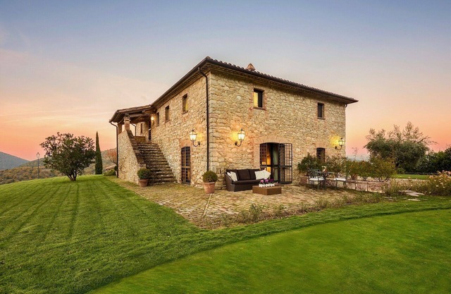 VILLA AMABILE - Nine Bedroom Villa, Sleeps 18