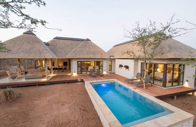 Villa Amanzi: Exclusive bush living in a luxury South African Villa