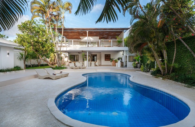 Villa Amaya, Family Friendly Near Beach