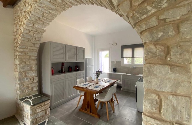 Villa Ambelas - Traditional House