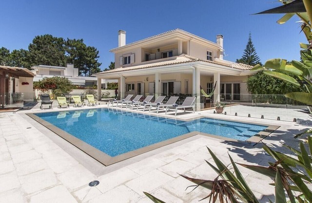 Villa Amendoa | Wonderful Aroeria Villa | 5 Bedrooms | | Private Pool | Close To Spectacular Beaches | Setubal
