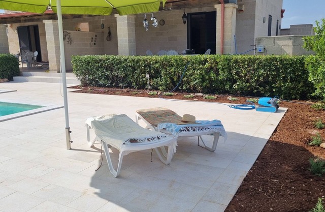 VILLA AMICORUM House EAST, pool 10 x 4 m