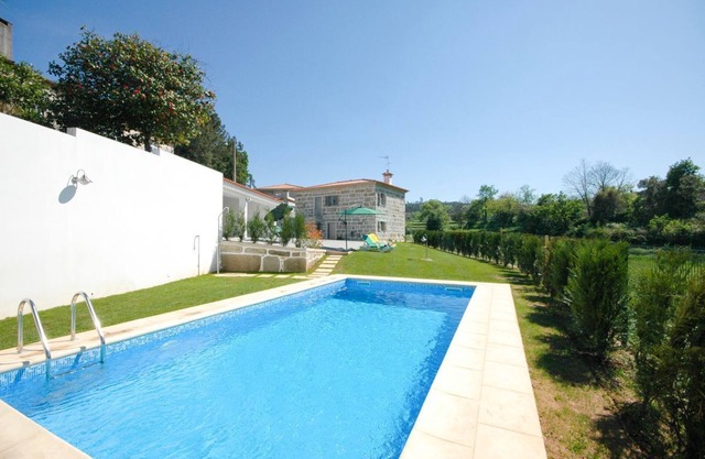 Villa Anabela - Three Bedroom Villa, Sleeps 6