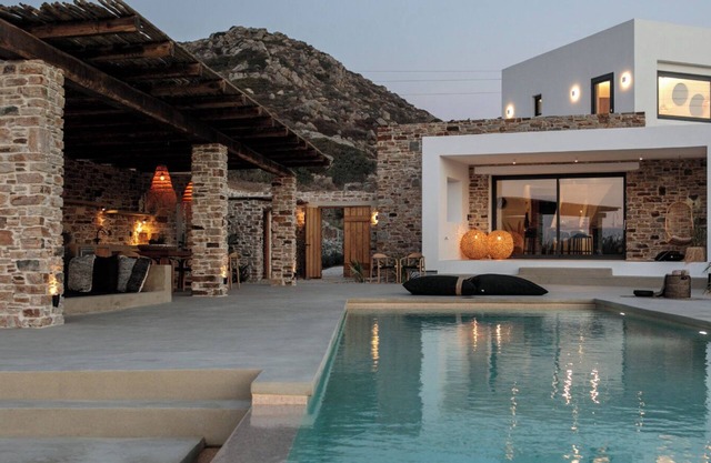 Villa Anamnisis - Five Bedroom Villa, Sleeps 12