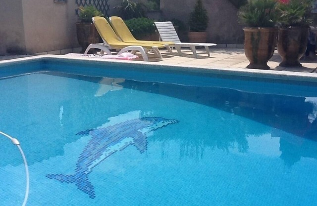 Villa and swimming pool 6 pers near Saint-Rémy de Provence (chateaurenard)