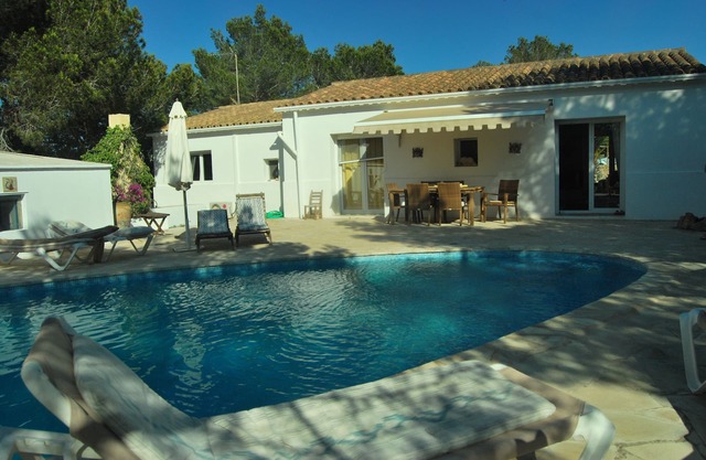 Villa Andaluz, Villa Andaluz