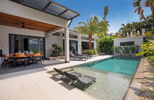 Villa Andaman 1 - 3 bedroom villa in Tambon Rawai, Phuket