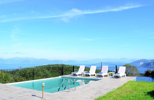 VILLA ANDRONIKI