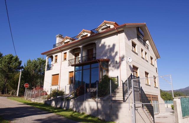 VILLA ANDURIÑA, exclusive house with heated pool