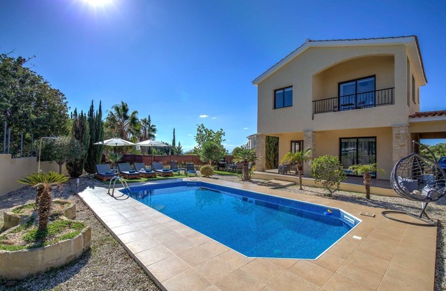 Villa Angelos, Secret Valley - a villa that sleeps 6 guests in 3 bedrooms