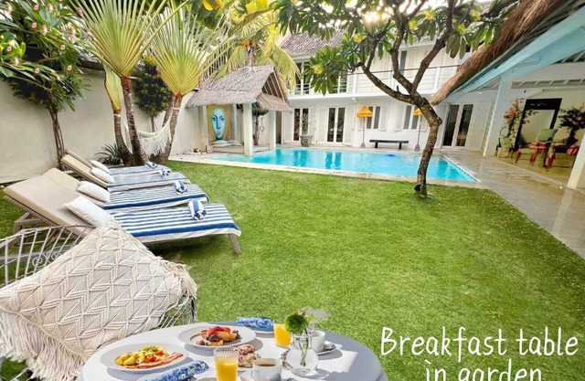 Villa Anh Yeu - 6 BR villa in Seminyak with Private Pool & Tropical Garden