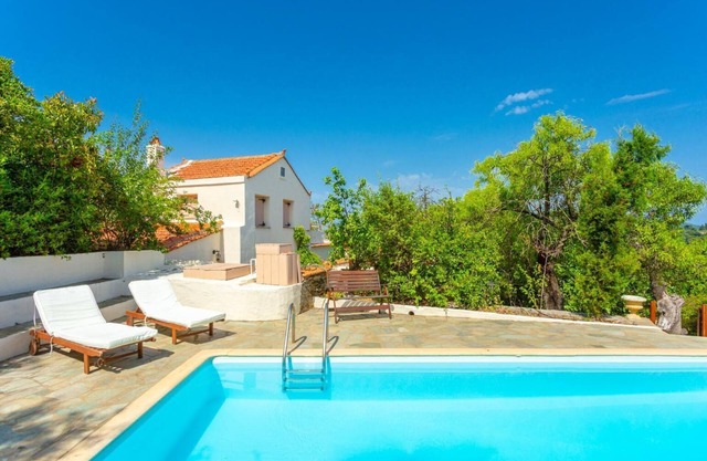 Villa Antigoni - Two Bedroom Villa, Sleeps 4