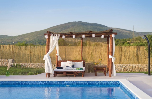 Villa Art (V1501-K1) - Dugopolje