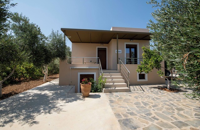 Villa Artemis: newly constructed 2-bedroom villa, ideal for couples