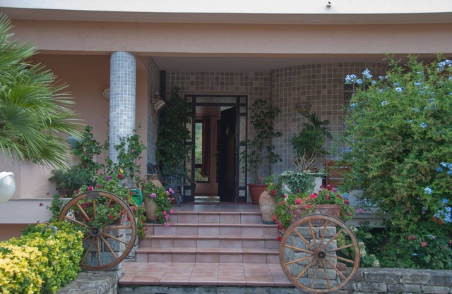 Villa at the foot of the Tindari Laghetti di Marinello