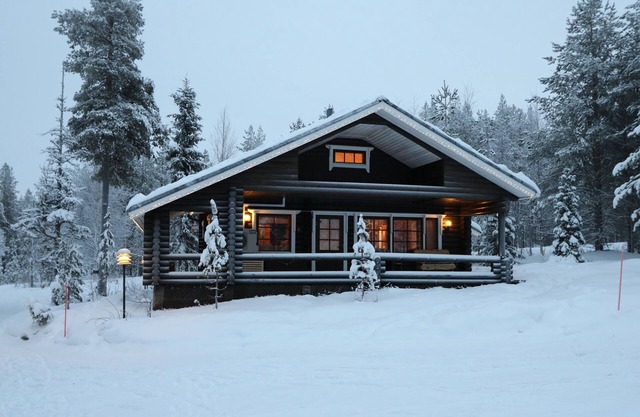 Villa Aurora - Cozy cabin with Sauna and a fully equipped kitchen - Free WiFi