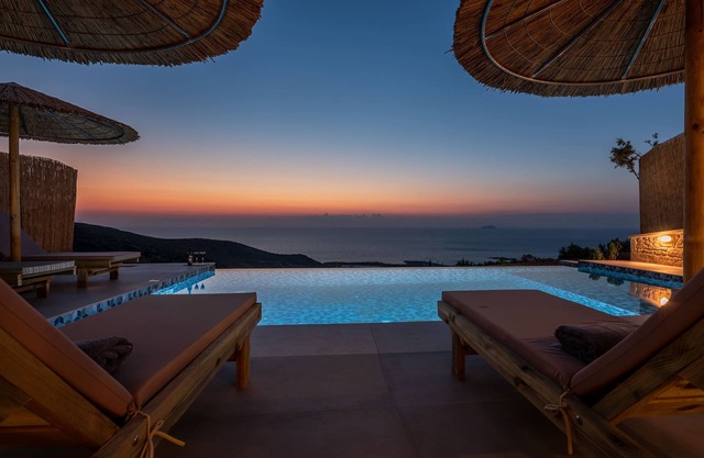 Villa Avgerinos, sea view, pool, brand new, modern