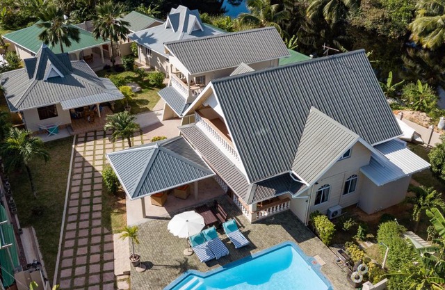 Villa Aya