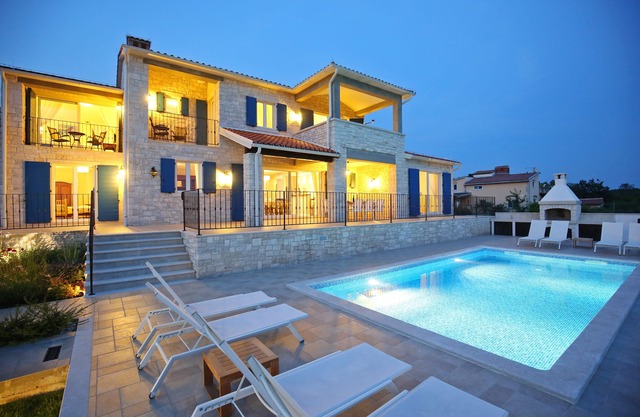 Villa Babudri with Sea View, Pool, Sauna and Jacuzzi