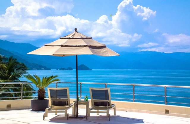 Villa Bahia - Luxury 5 Bed Oceanfront Villa - Puerto Vallara - CHEF INCLUDED