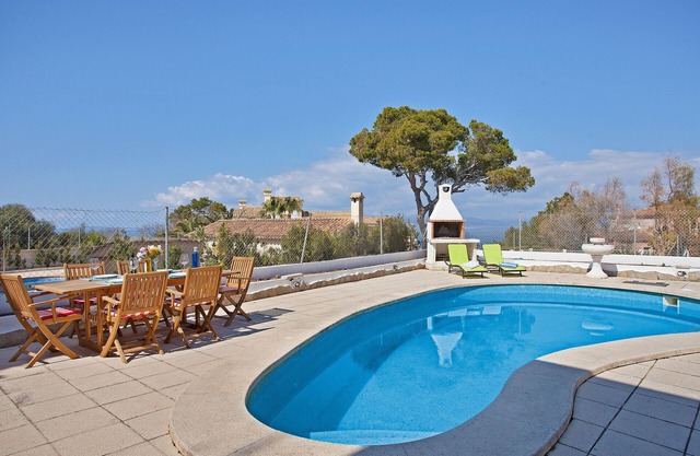 Villa Bahías - with private swimming pool