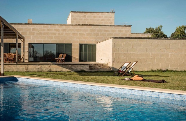 Villa Baix des Pujol: Modern Luxury & Relaxation in Mallorca