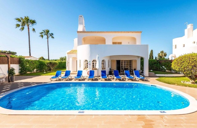 Villa Baltin - Four Bedroom Villa, Sleeps 8