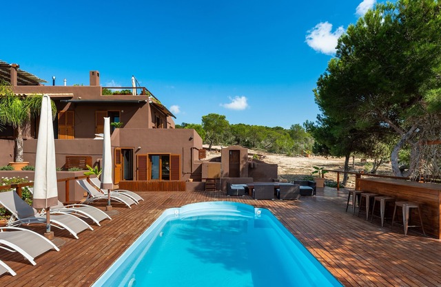 Villa "Barbarosa" with Sea View, Private Pool & Wi-Fi