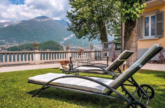 Villa Bellagio - Lakeside villa with lake access