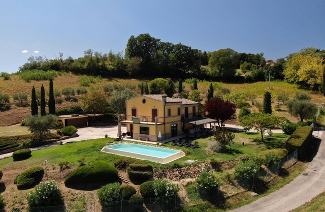 Villa Belvedere Fortuna, swimming pool, 4 bedrooms, for 16 people, with sea view