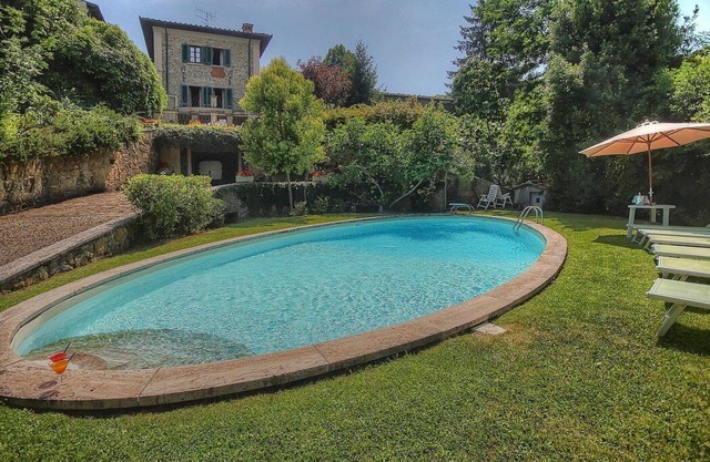 Villa Benamata: A characteristic and welcoming two-story independent house located on top of a small hill, with Free WI-FI.