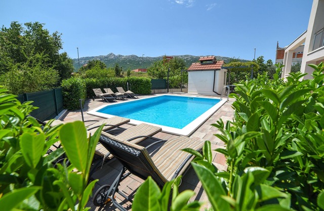 Villa Bender - Three Bedroom Villa with Swimming pool