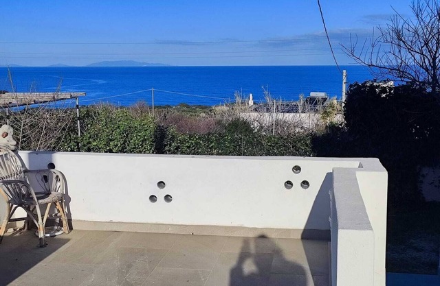 Villa Bianca with sea view