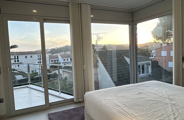 Villa Blanca Ideal Para tus Vacaciones en S'agaró