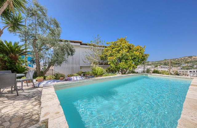 Villa 'Blu La Patronale' with Sea View, Shared Pool and Wi-Fi