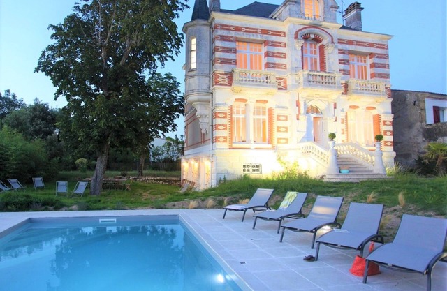 Villa Bord de Mer, 200m Plage, 10 Chambres