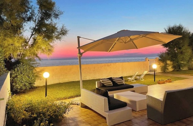 Villa Bosa, one step away from the sea