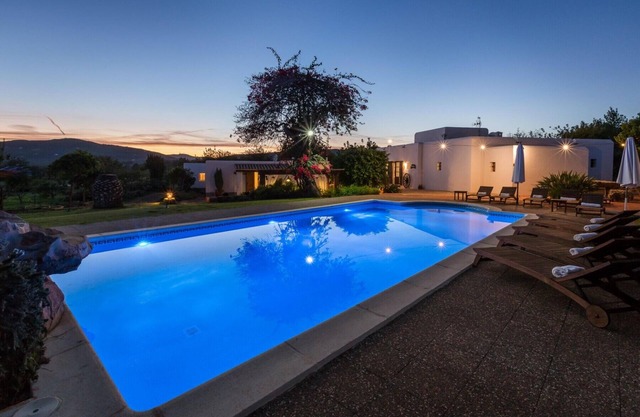 VILLA CANSERES