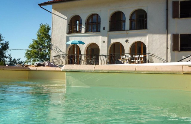 Villa Cadenza