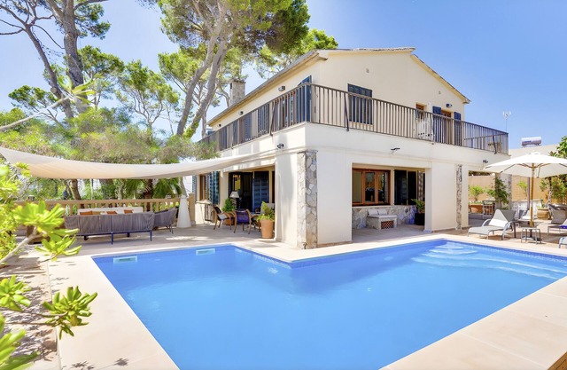 Villa "Cala Estancia Mercedes" with sea views, Saltwater Pool, and air conditioning